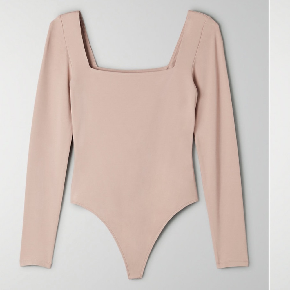 Aritzia Babaton Contour Bodysuit